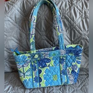 Vera Bradley Clare Shoulder Bag in Doodle Daisy Print, Perfect Condition